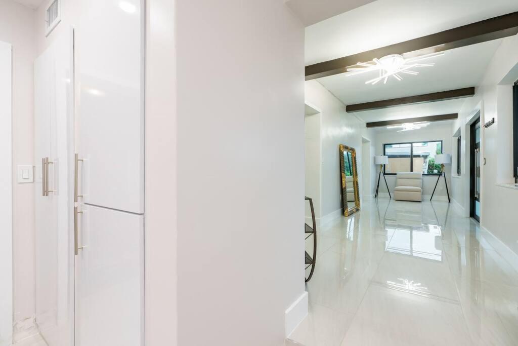 Apartamento New & Calle Ocho With Arcade!