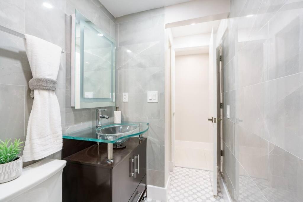 New & Calle Ocho With Arcade! Apartamento *